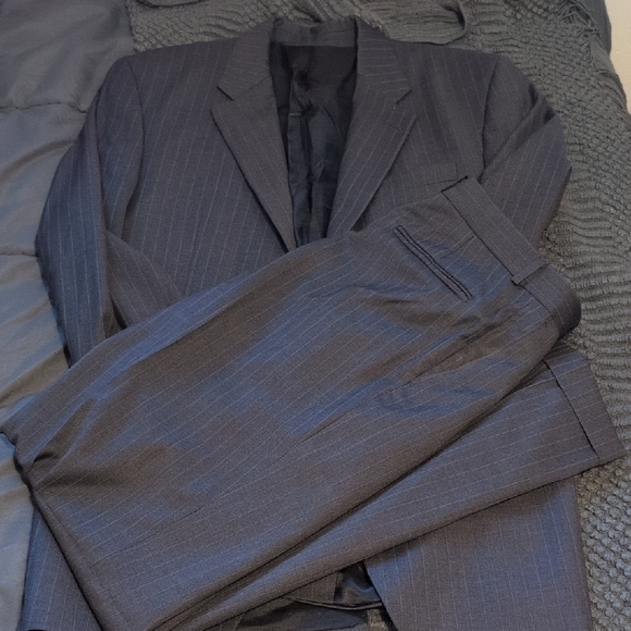 Ralph Lauren Men's Gray Pinstripe Suit Size L Green Label